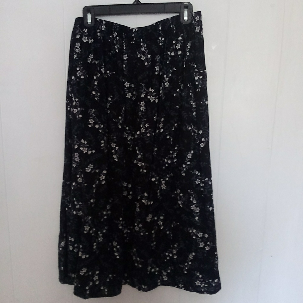 Roamans long skirt size 2x